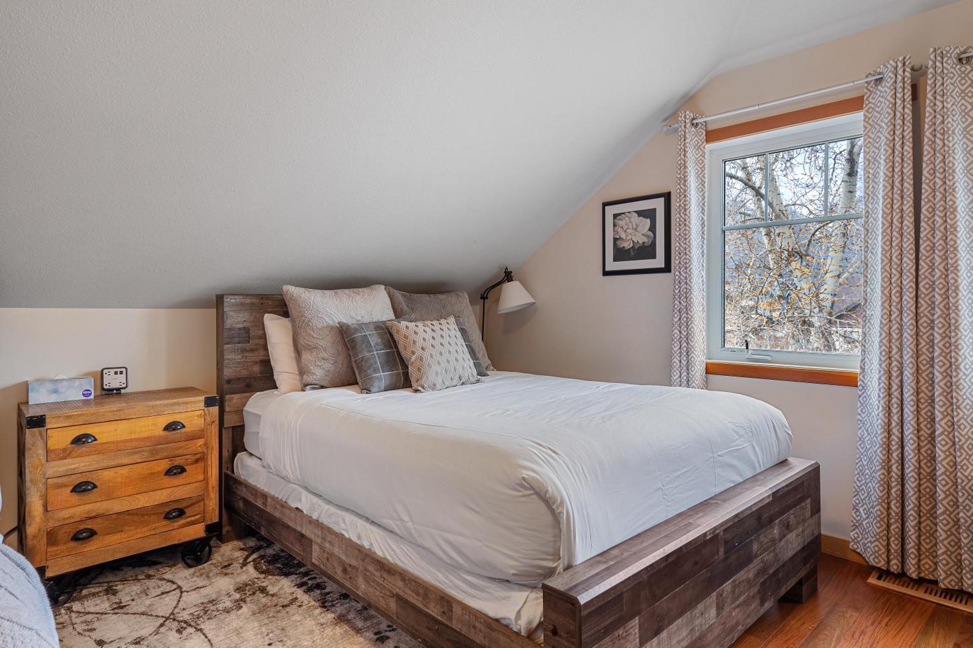 Parkland301 Sunlit 2,000 Ft² Penthouse With Mtn View Canmore Exterior foto